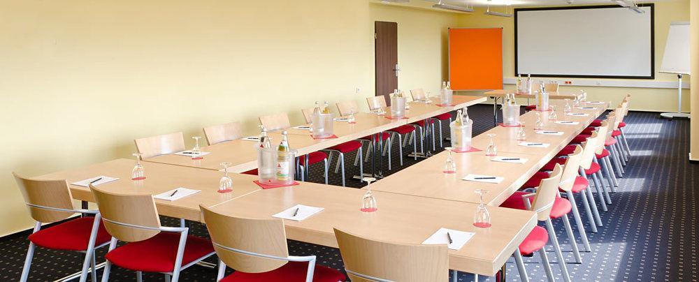 Phoenix Hotel Bergneustadt Eksteriør billede